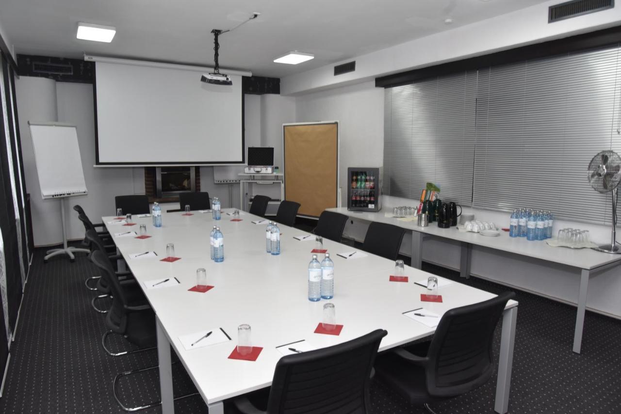 Parkhotel Lindenhof - Kostenlose Parkplaetze Offenbach am Main Eksteriør bilde
