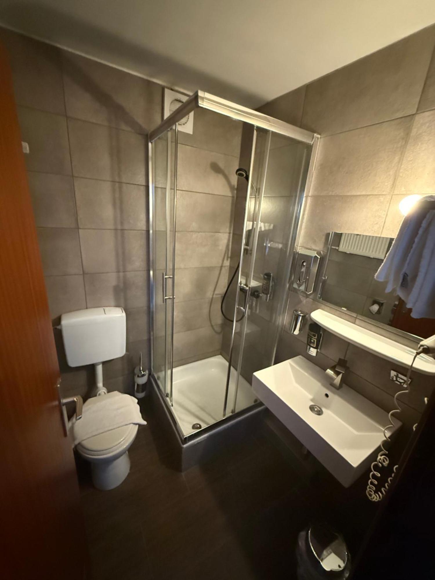 Parkhotel Lindenhof - Kostenlose Parkplaetze Offenbach am Main Eksteriør bilde
