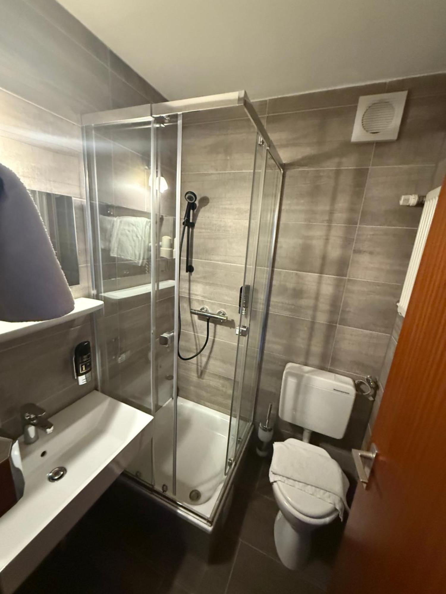 Parkhotel Lindenhof - Kostenlose Parkplaetze Offenbach am Main Eksteriør bilde