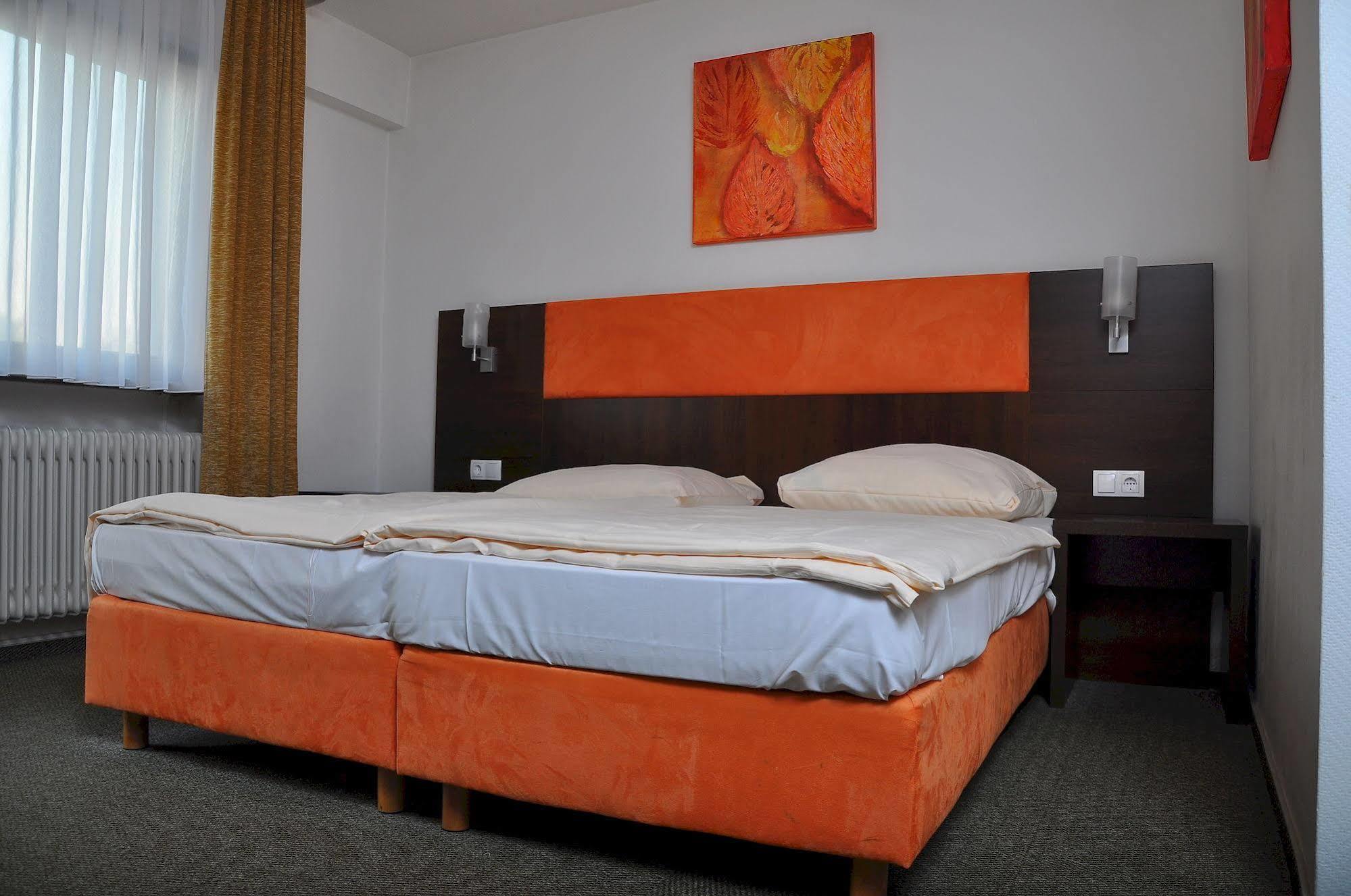 Parkhotel Lindenhof - Kostenlose Parkplaetze Offenbach am Main Eksteriør bilde